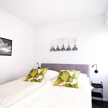 Hamburger Str 4 We 6 *